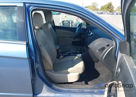 2011 Chrysler 200 Limited from USA, damaged, VIN 1C3BC2FG9BN623109